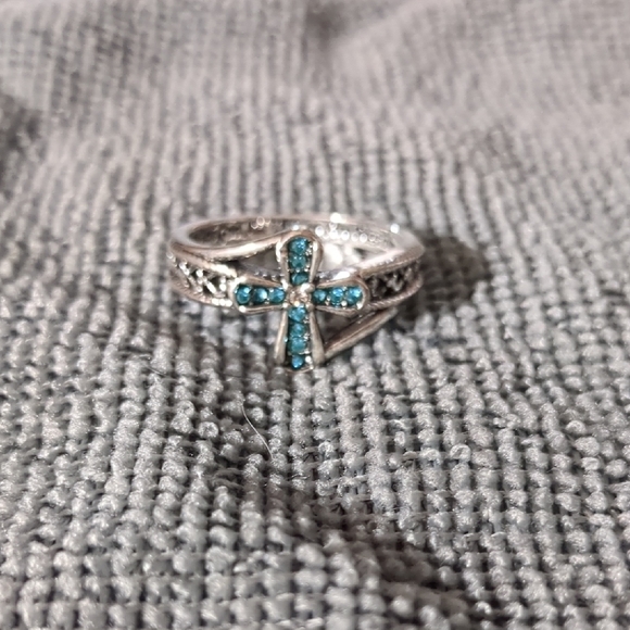 Jewelry - Elegant Silver and Blue Cross Ring